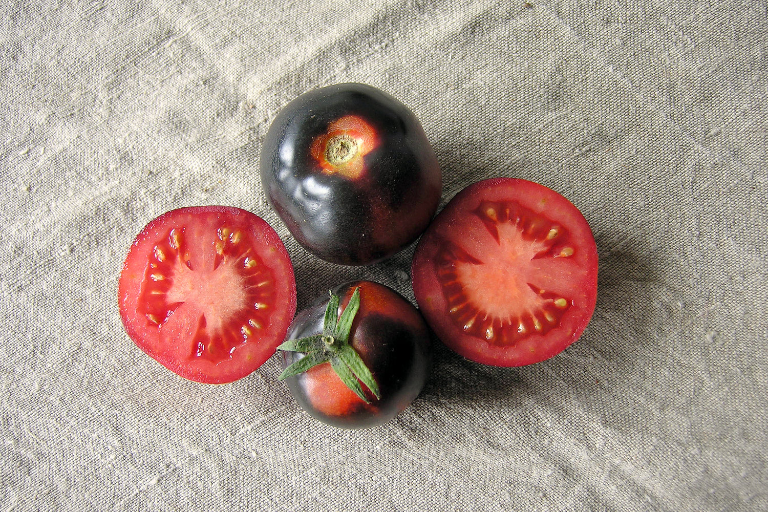 Salattomate Indigo Rose, schwarz