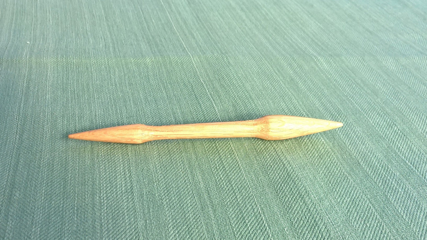 Pikierstäbchen aus geöltem Eichenholz zum Vereinzeln von Sämlingen – nachhaltiges Gartenzubehör für die Anzucht im Biogarten